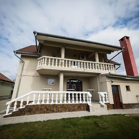 Hotel Casa Blanco Oradea Exteriér fotografie